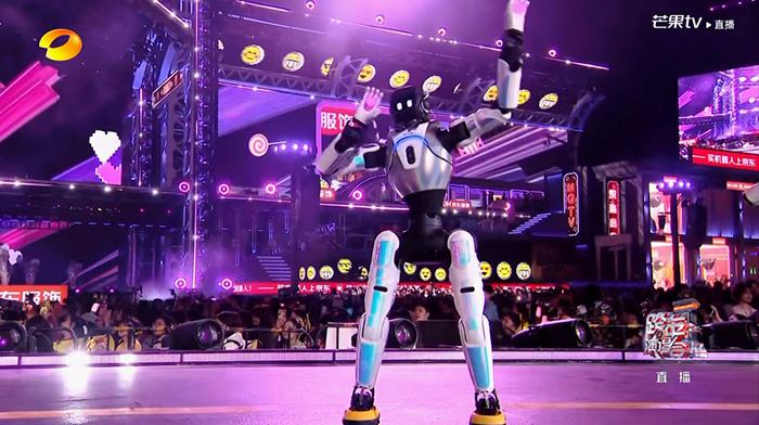 智元首個機器人藝人天團亮相湖南衛視跨年演唱會